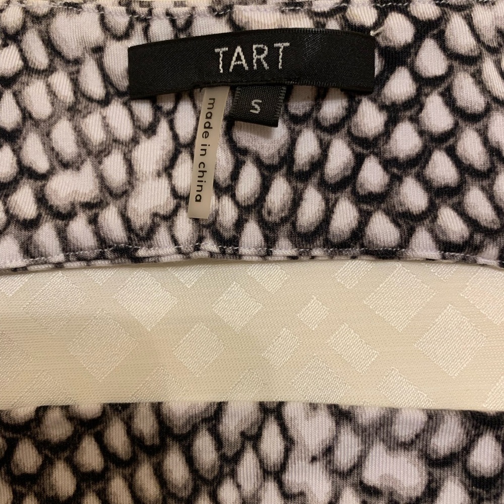 TART Signature Design Top With Cut-Out Back (Size Small) - Picture 8 of 12